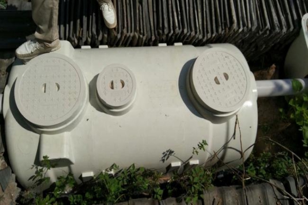 模壓玻璃鋼化糞池價格是多少？如何定價的？